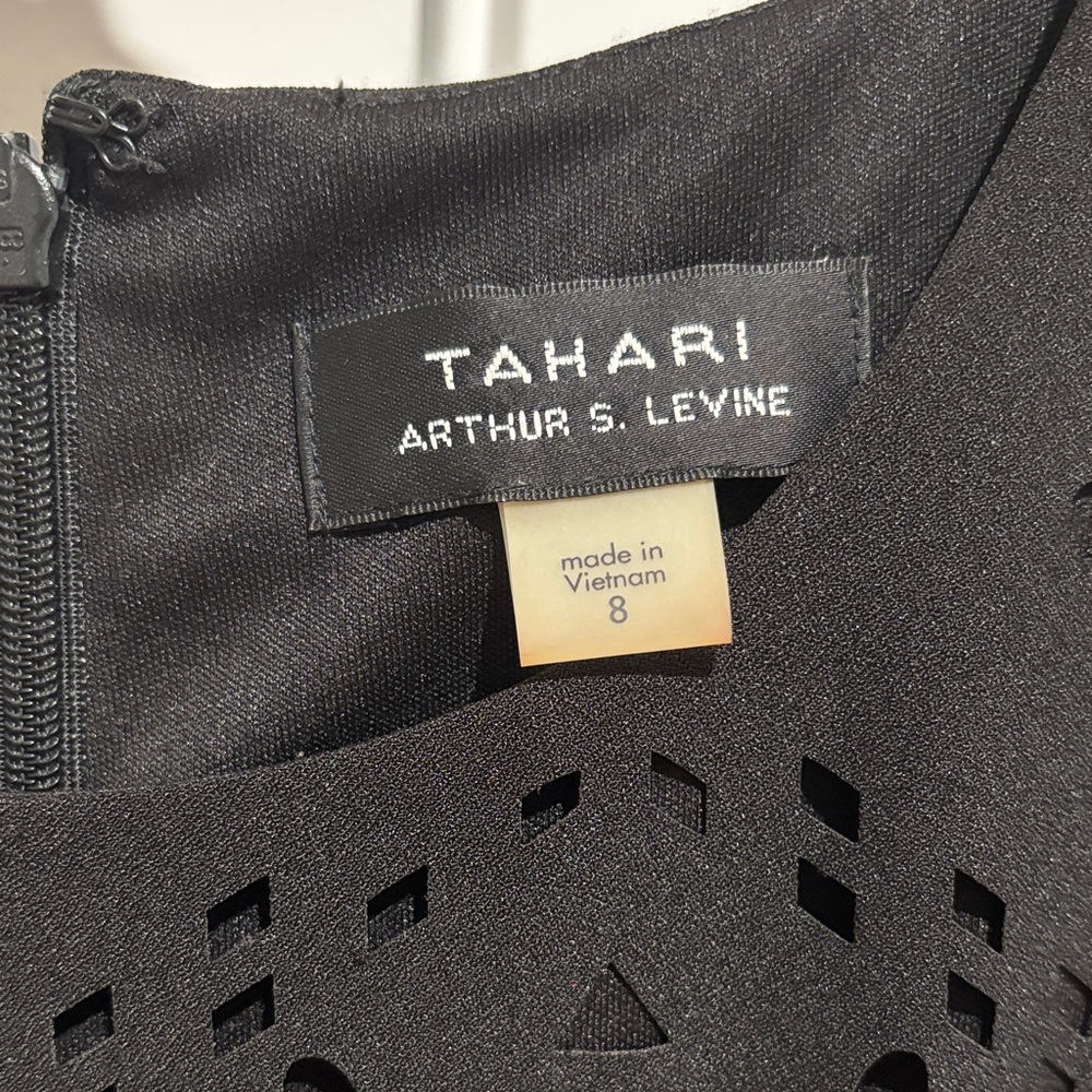 Tahari Black Sleeveless Fit and Flare Dress size 8 - Picture 3 of 6
